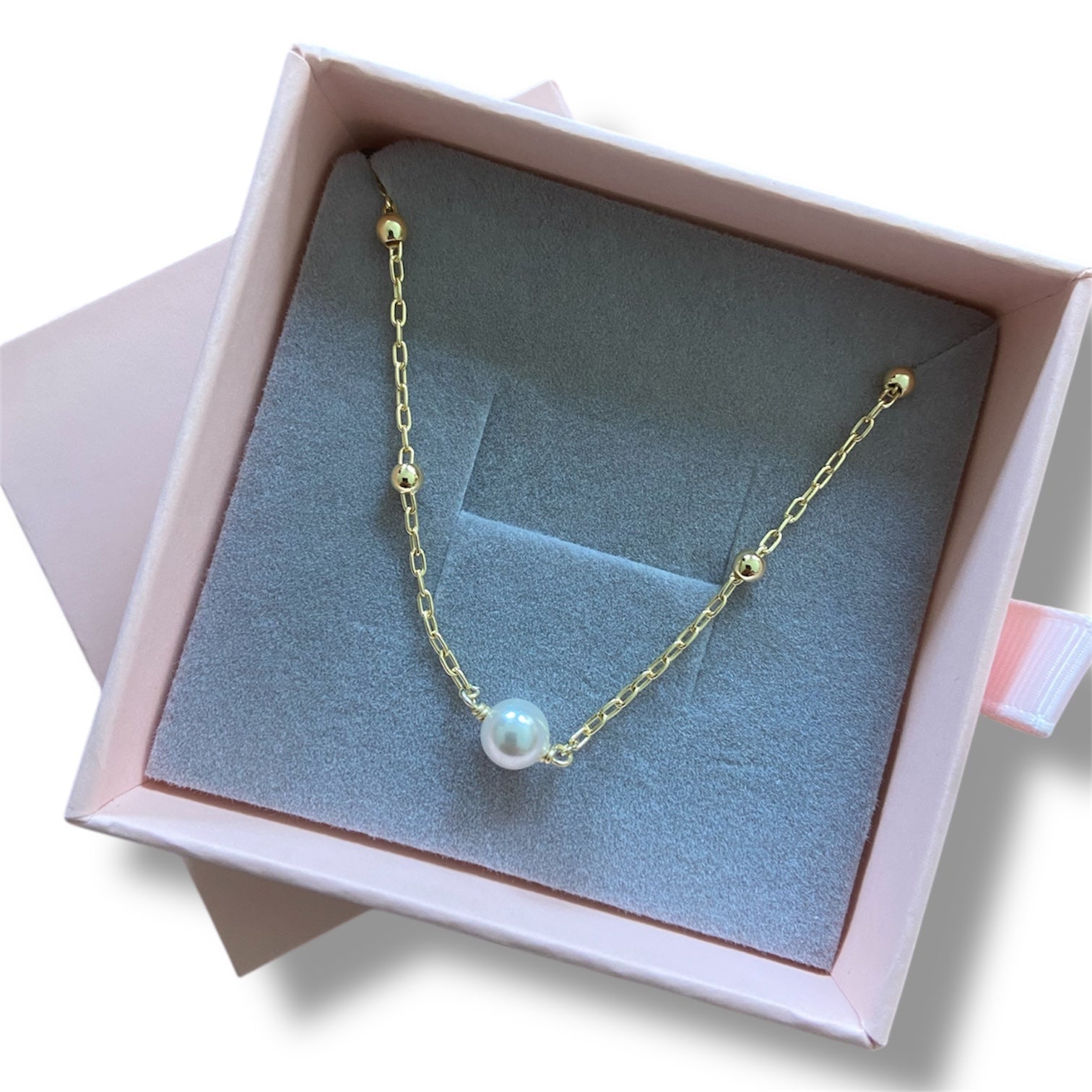 Lila Sterling Silver and Freshwater Pearl Chain