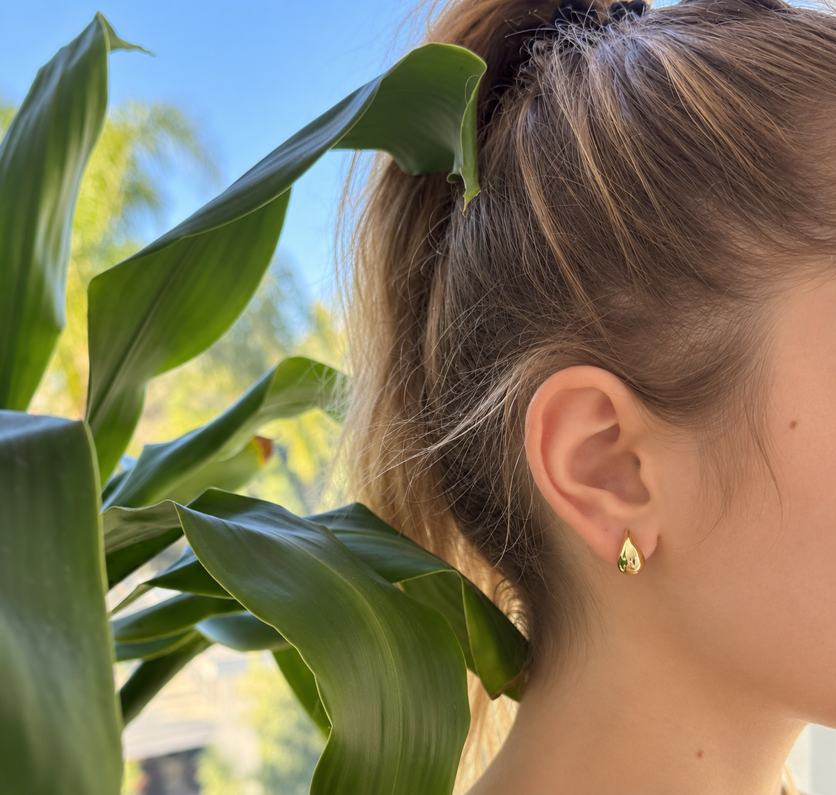 Ellie Yellow Gold 3D Teardrop Stud Earrings
