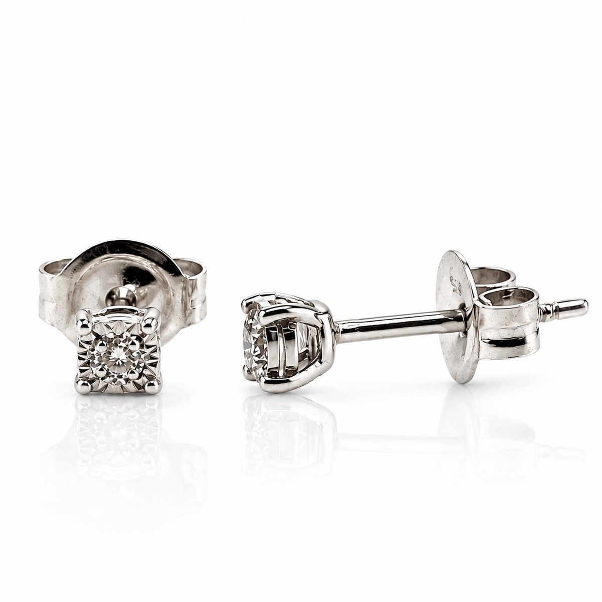 Veda Petite Solid Gold and 0.05 Carat Diamond Studs