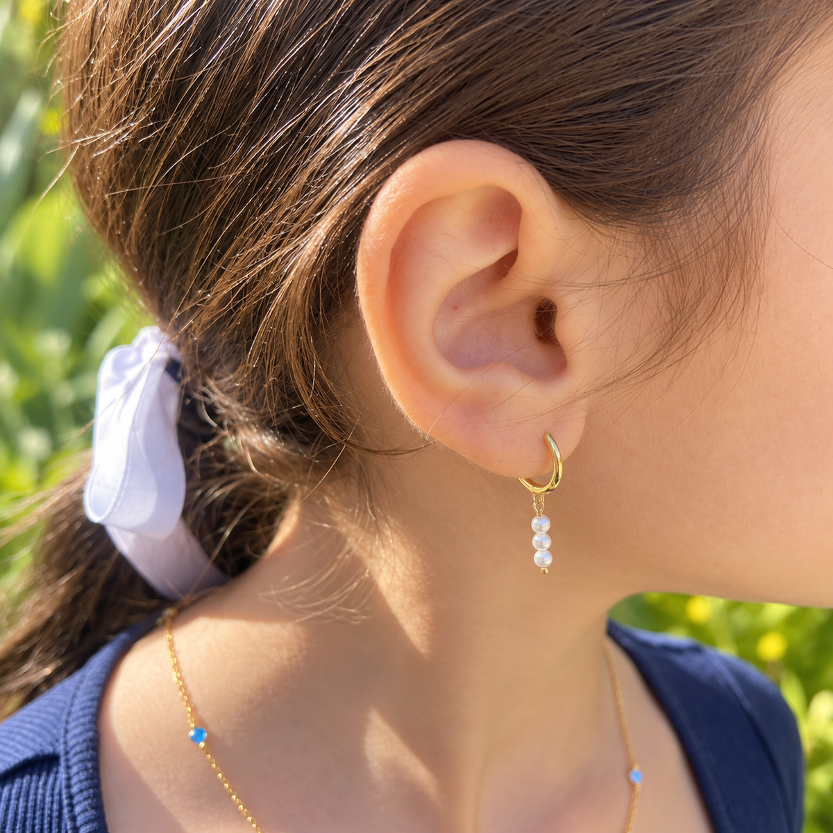 Poppy Dangling Freshwater Pearl Huggies