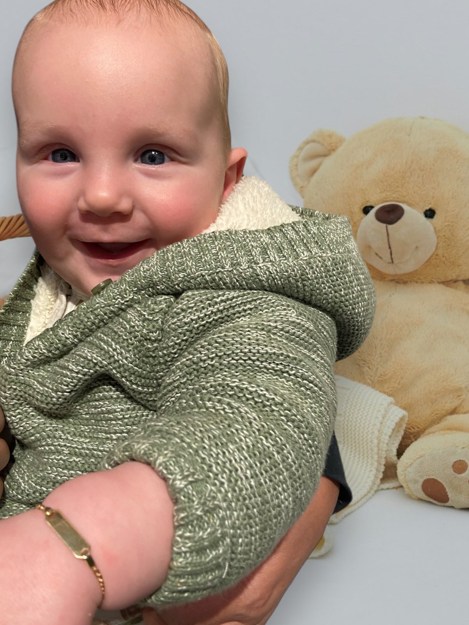 Aura Solid Gold ID Child's Bracelet - Caesar Loves Ava