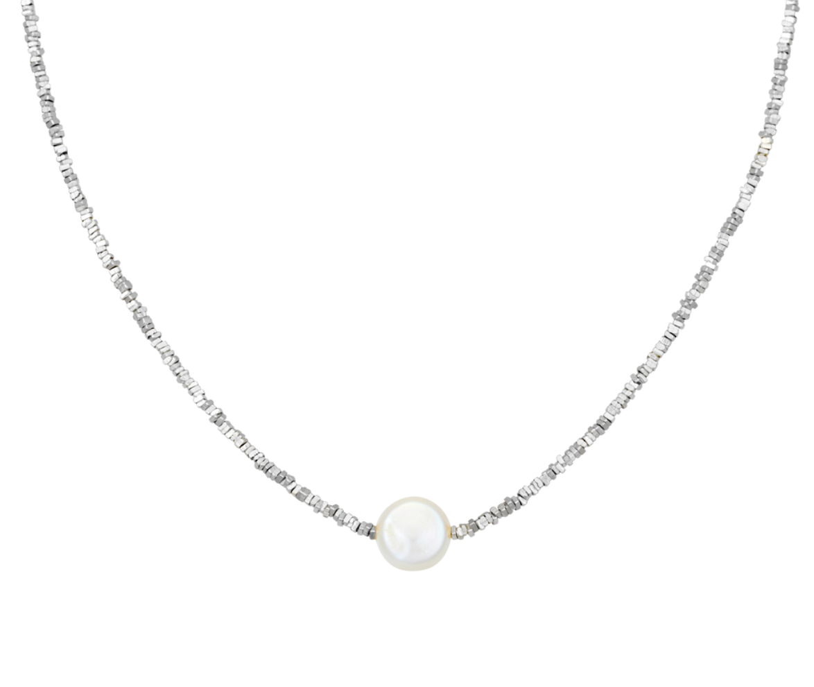 Auriela Pearl Necklace