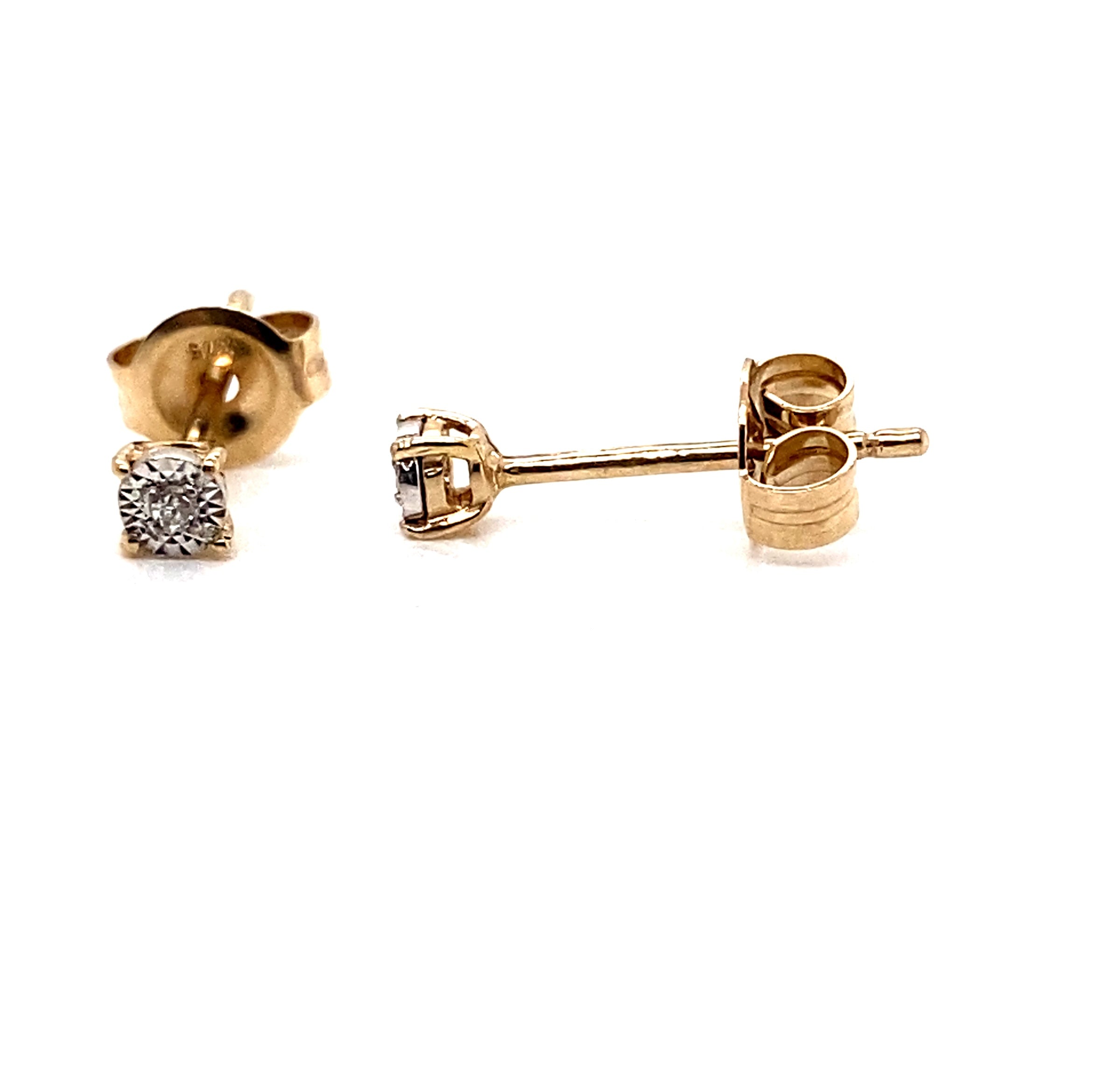 Selah Petite Solid Gold and 0.15 Carat Diamond Studs - Caesar Loves Ava