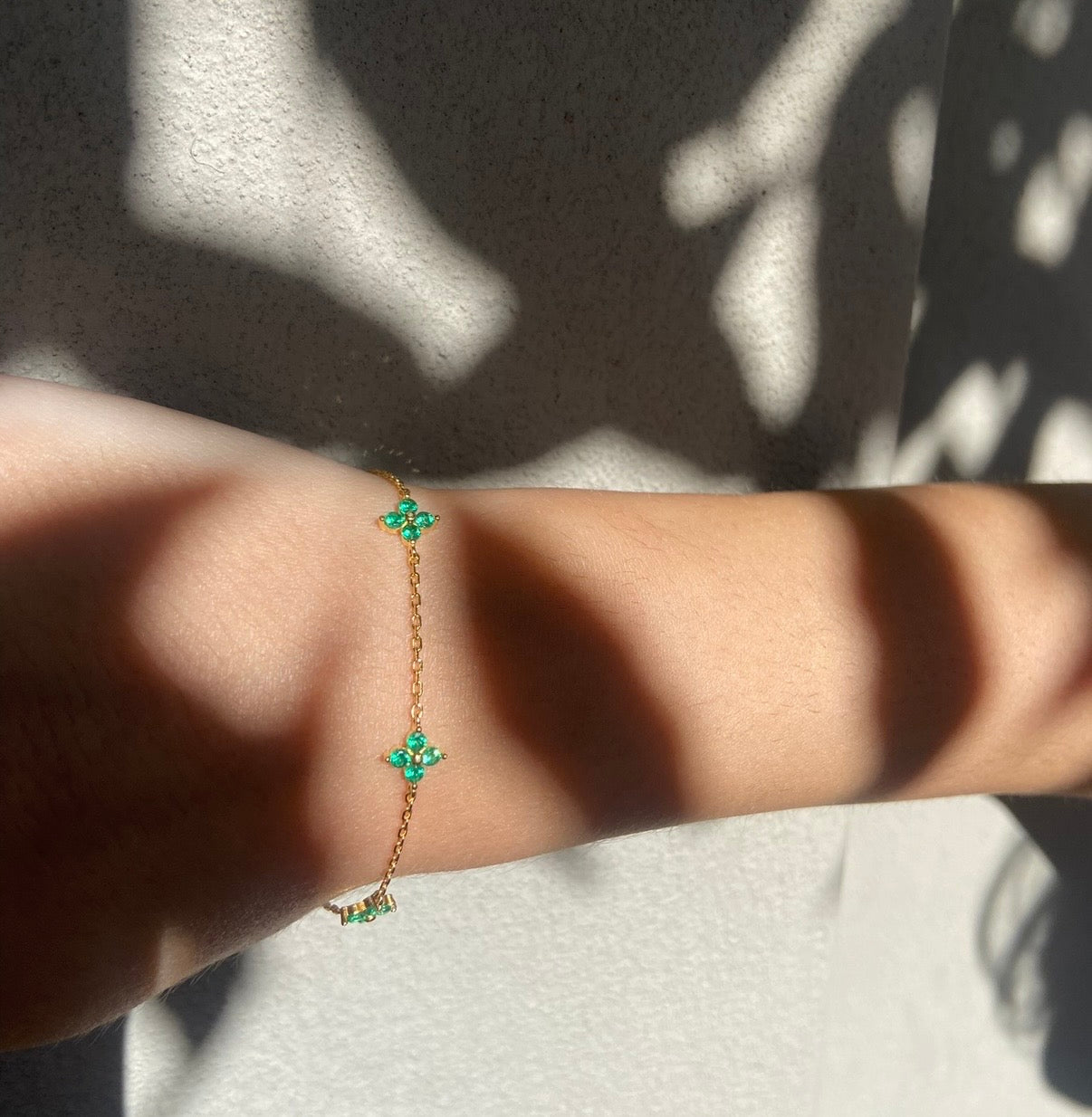 Vivi Sterling silver and dazzling green floral bracelet