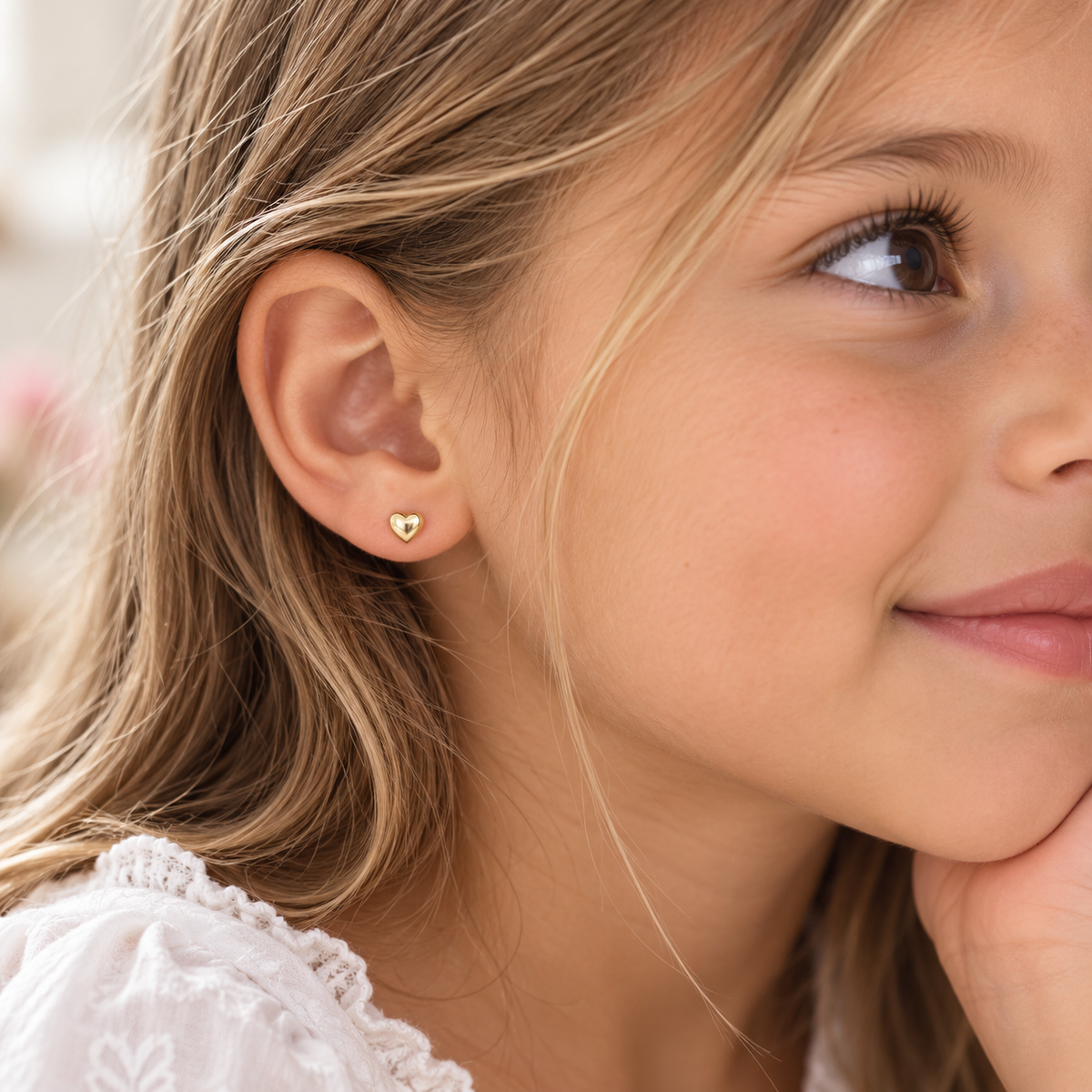 Leena Solid Gold Puff Heart Stud Earrings