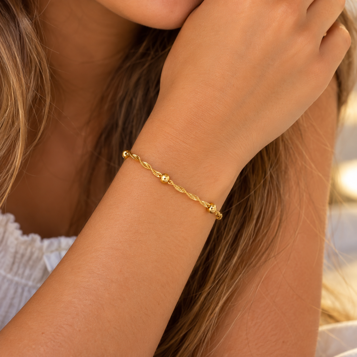 Anja Solid Gold Ball Twist Bracelet