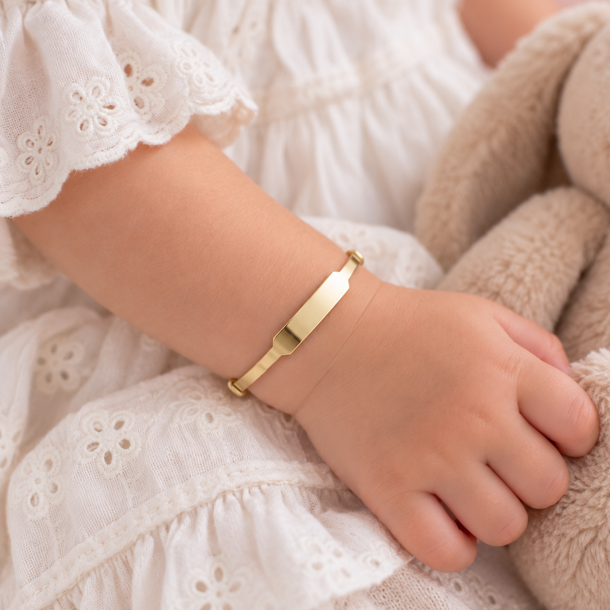 Chuck Solid Gold Expandable Child Bracelet
