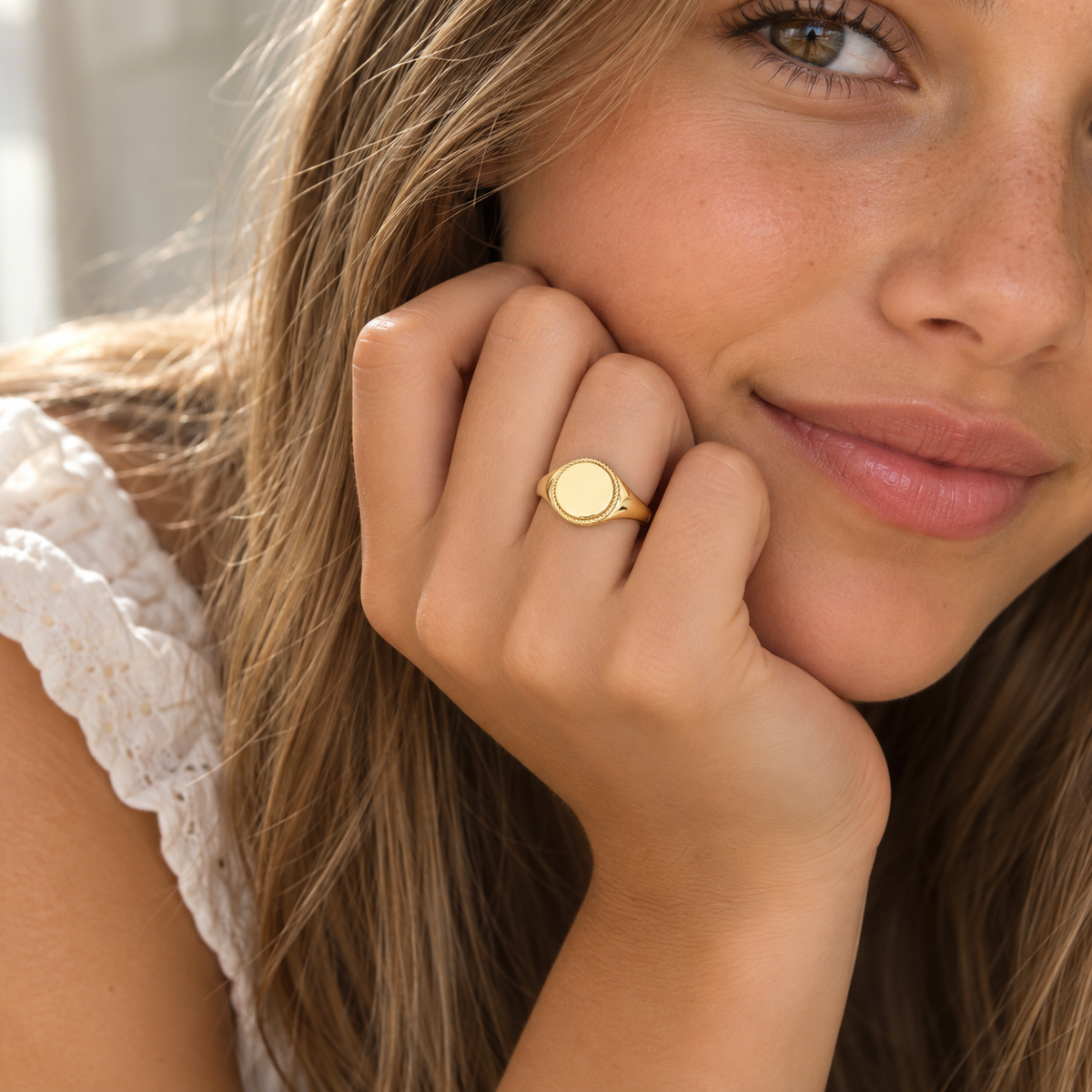 Essie Solid Gold Signet Ring