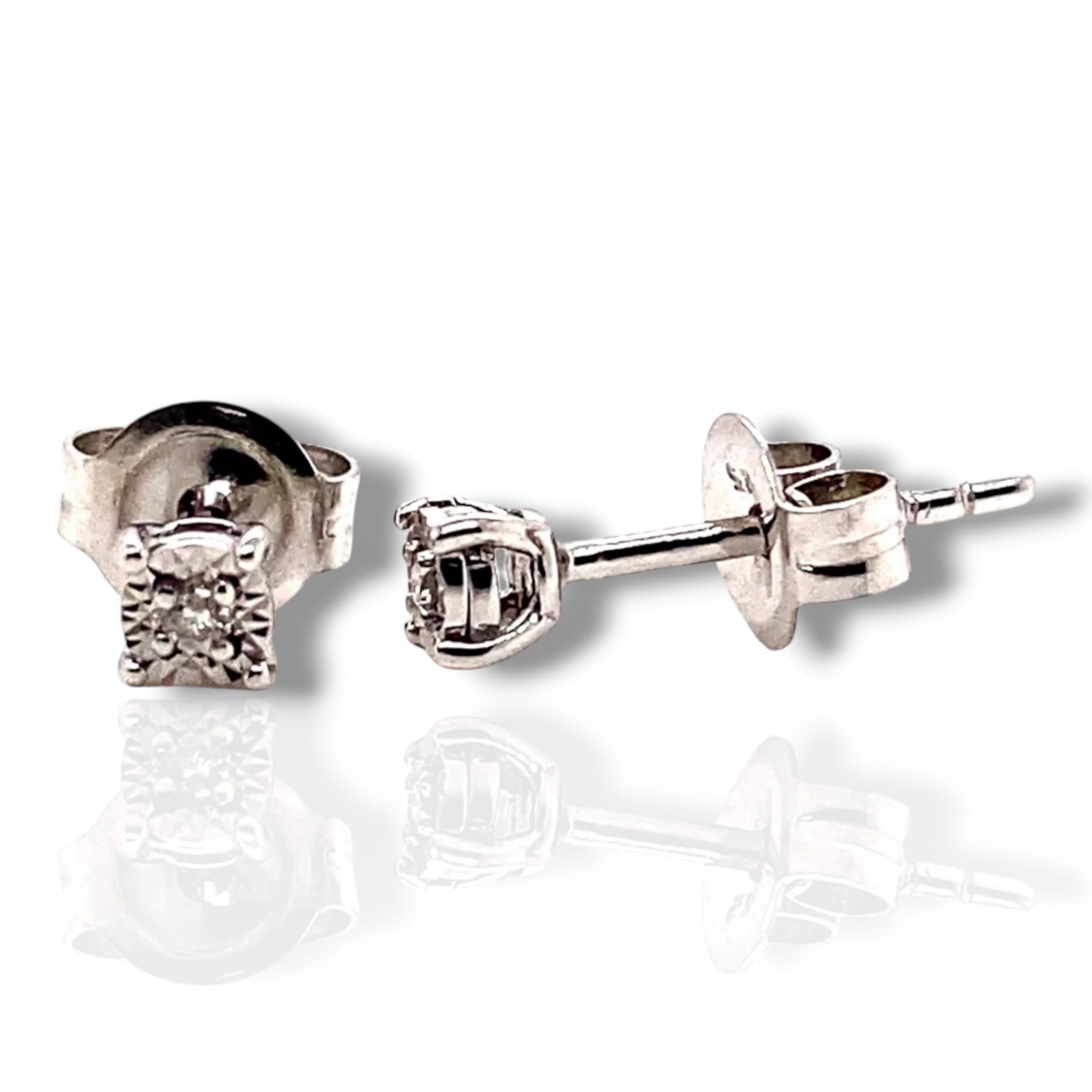 Veda Petite Solid Gold and 0.05 Carat Diamond Studs
