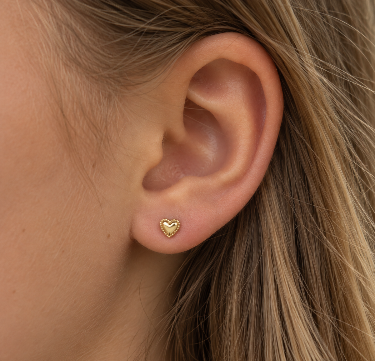Bess Mini Heart Stud Earrings