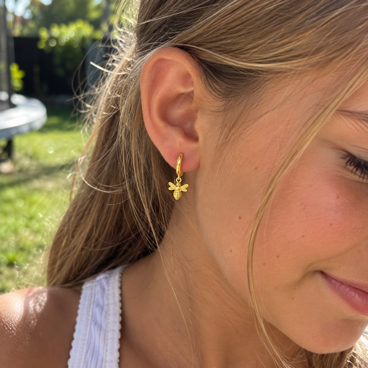 Alira Solid Gold Bee Drop Earrings
