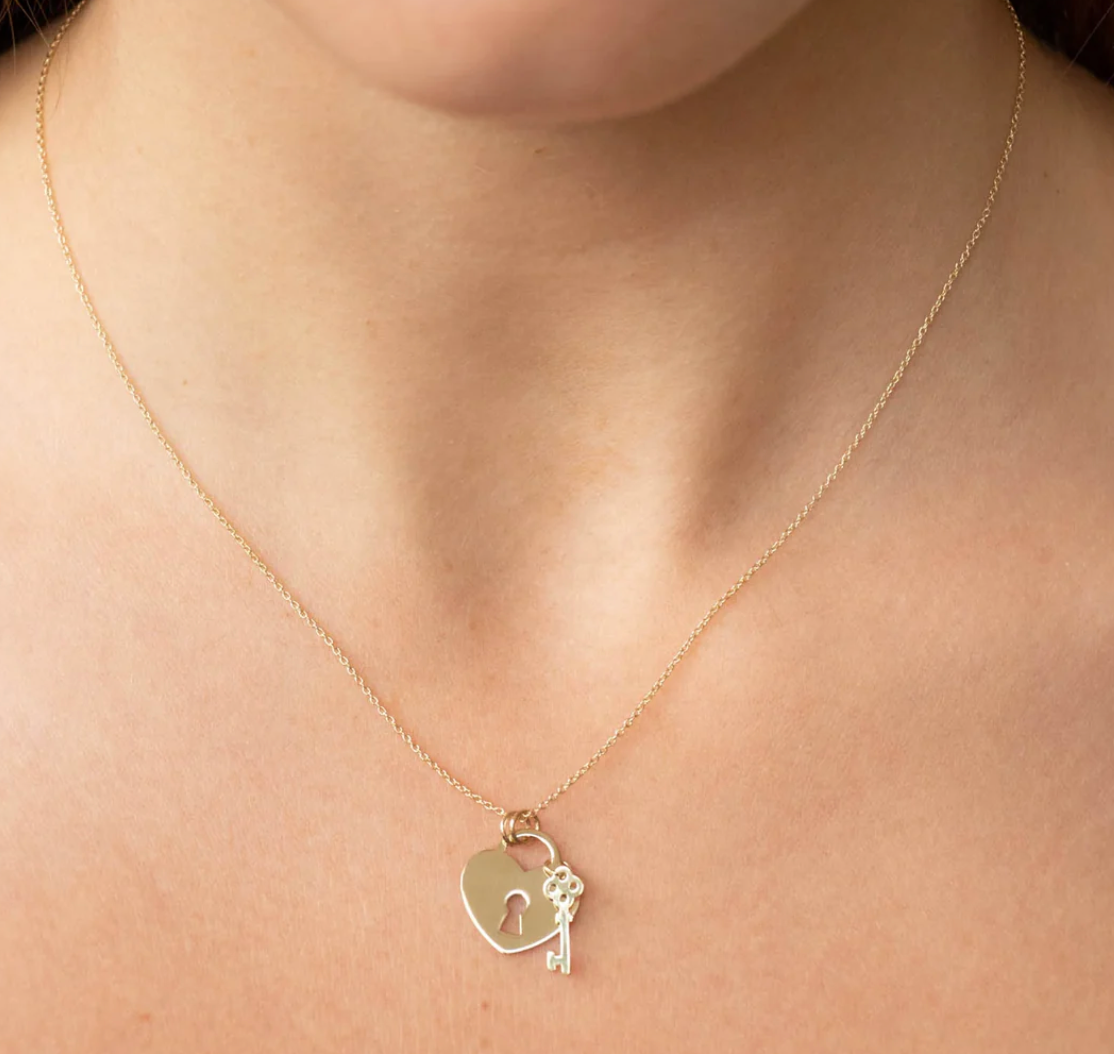 Pattie Solid Gold Heart Padlock and Key Necklace - Caesar Loves Ava