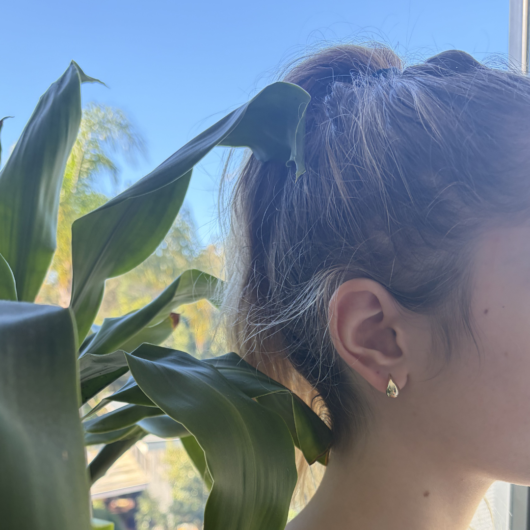 Ellie Yellow Gold 3D Teardrop Stud Earrings